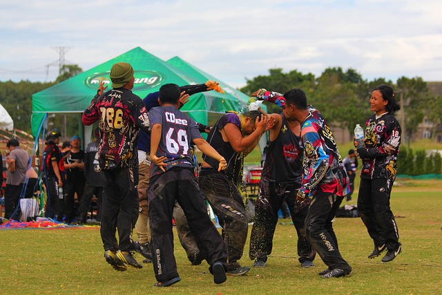 不再仅限于 不再仅限于